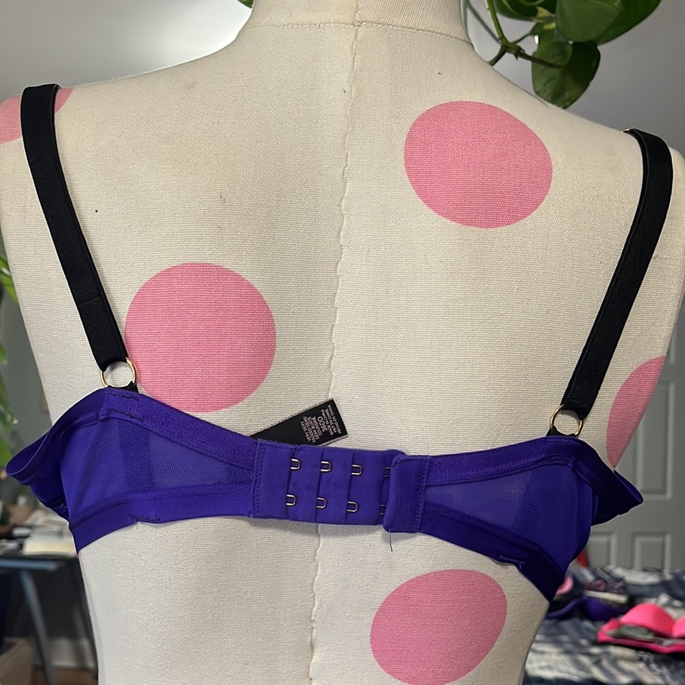Bra - Picture 3 of 4